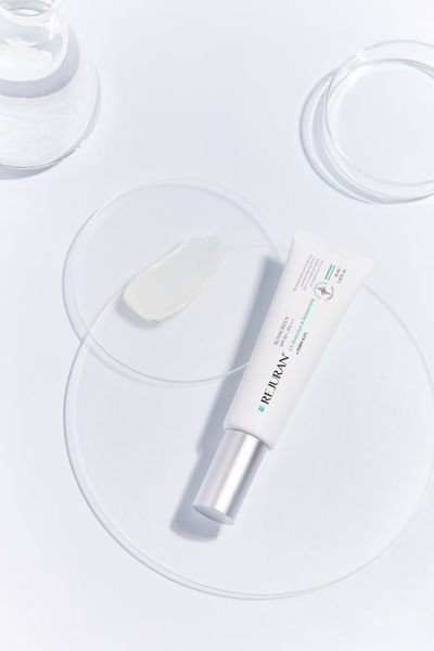 Сонцезахисний крем SPF 50+/PA+++ Rejuran &ndash; Sunscreen SPF 50+/PA+++ 50 ml 000363 фото